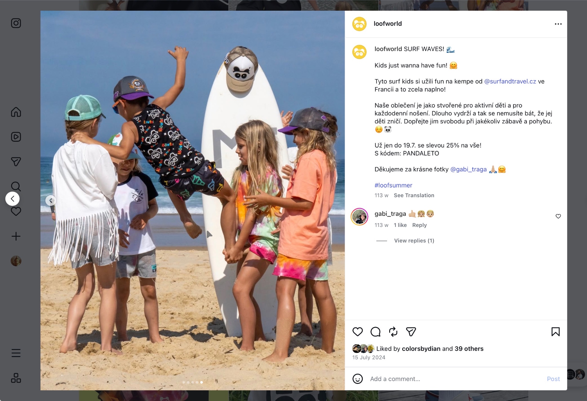 Instagramový příspěvek z partnerské aktivace Loof na pláži